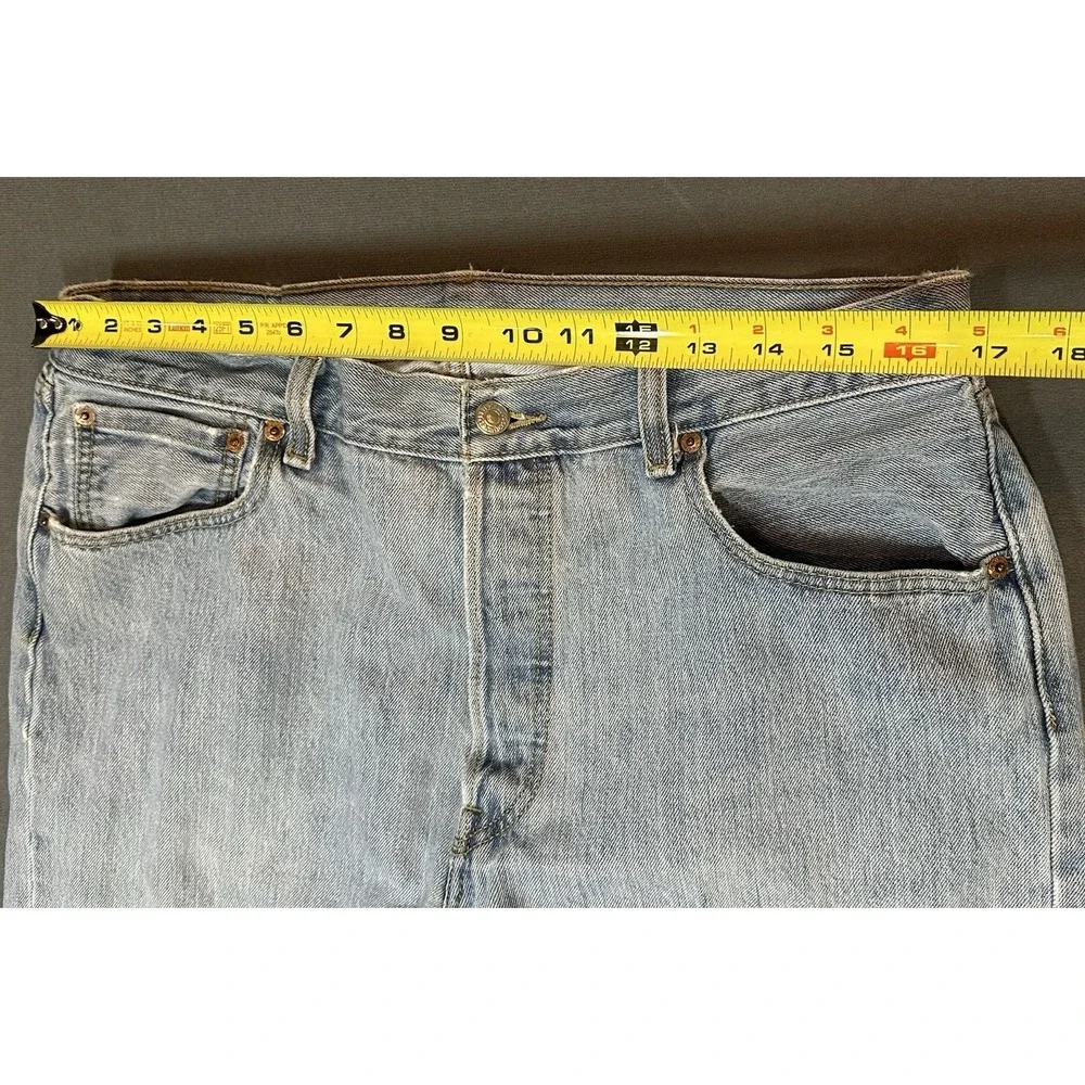 Levi's 501 Jeans Mens Light Wash Blue Denim Button Fly Straight Leg Size 36x30